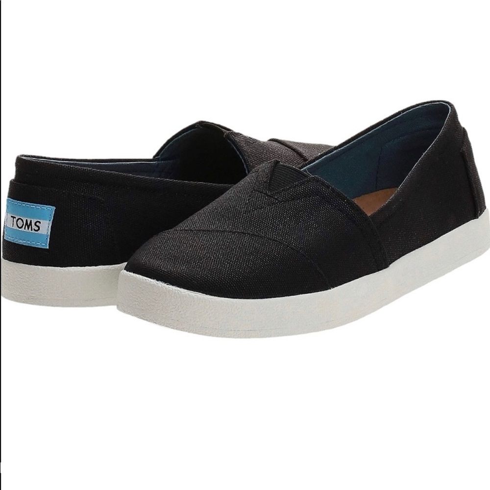 Toms